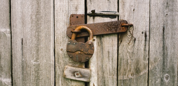 locker-820088_1920
